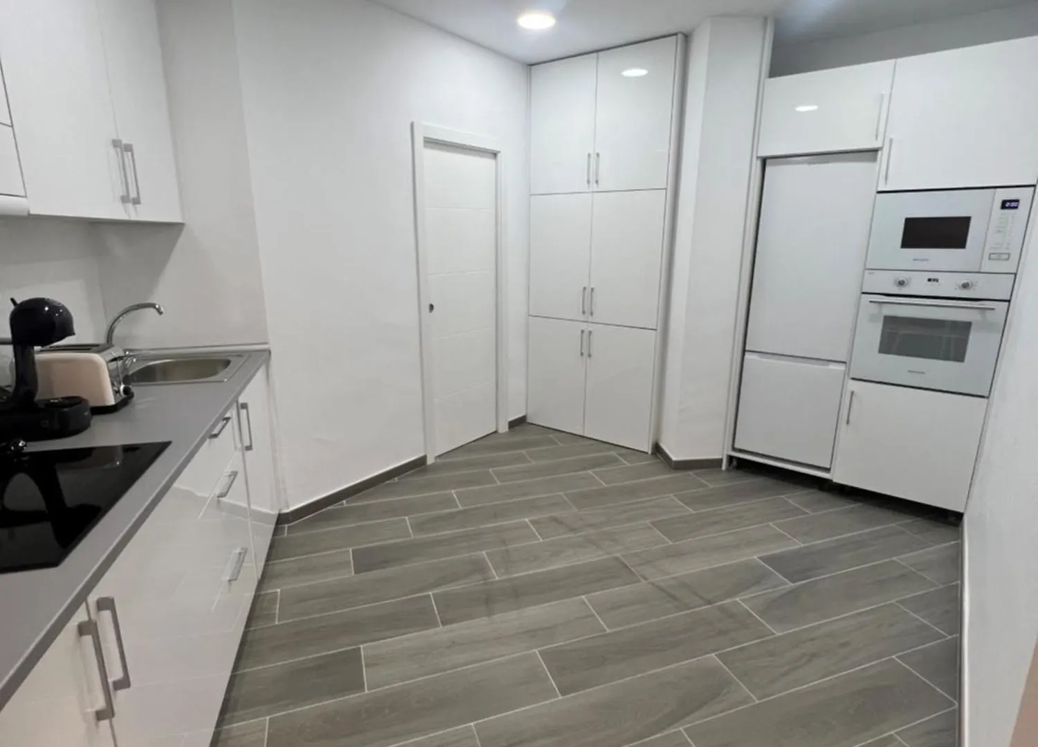 Apartamentos Beachydays Metropolis D Torremolinos 0*,  Hiszpania